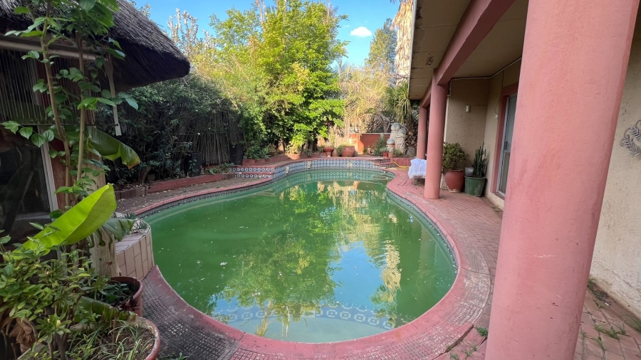 5 Bedroom Property for Sale in Fichardt Park Free State